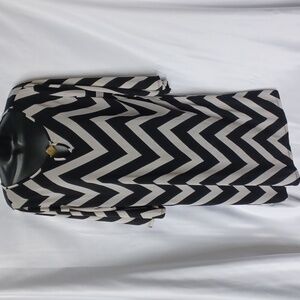 5th & Love Chevron dress, Black & Gray